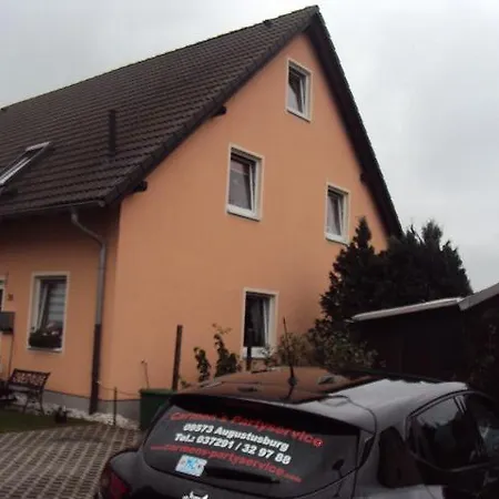 Gastezimmer Jelinek Homestay *